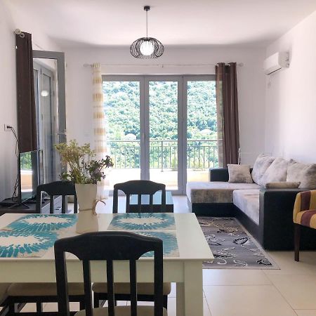 Lavender Bay Apartment D9 Donji Morinj Εξωτερικό φωτογραφία