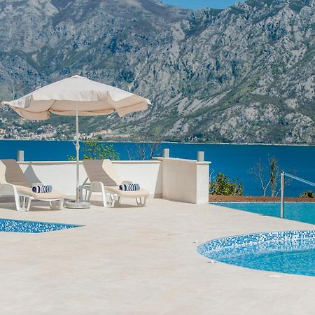 Lavender Bay Apartment D9 Donji Morinj Εξωτερικό φωτογραφία