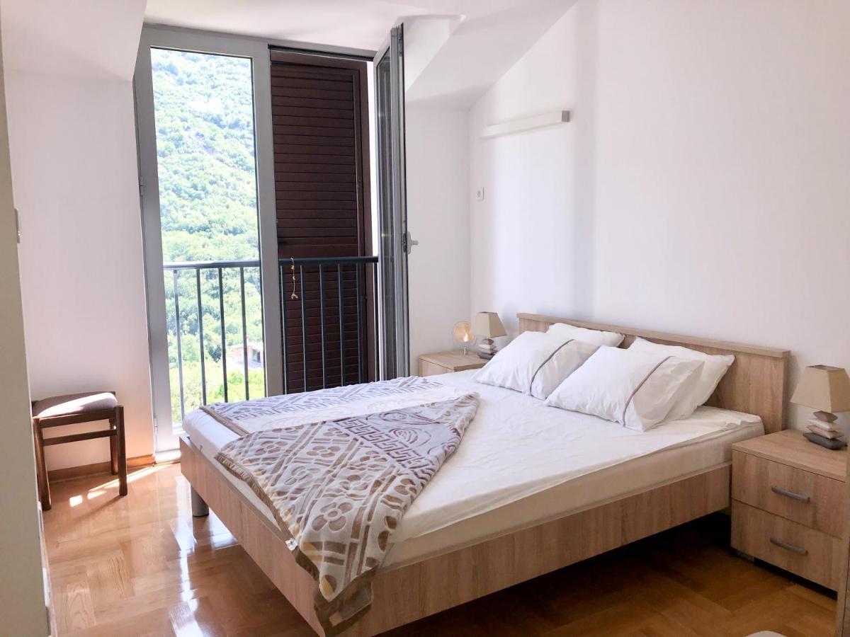 Lavender Bay Apartment D9 Donji Morinj Εξωτερικό φωτογραφία