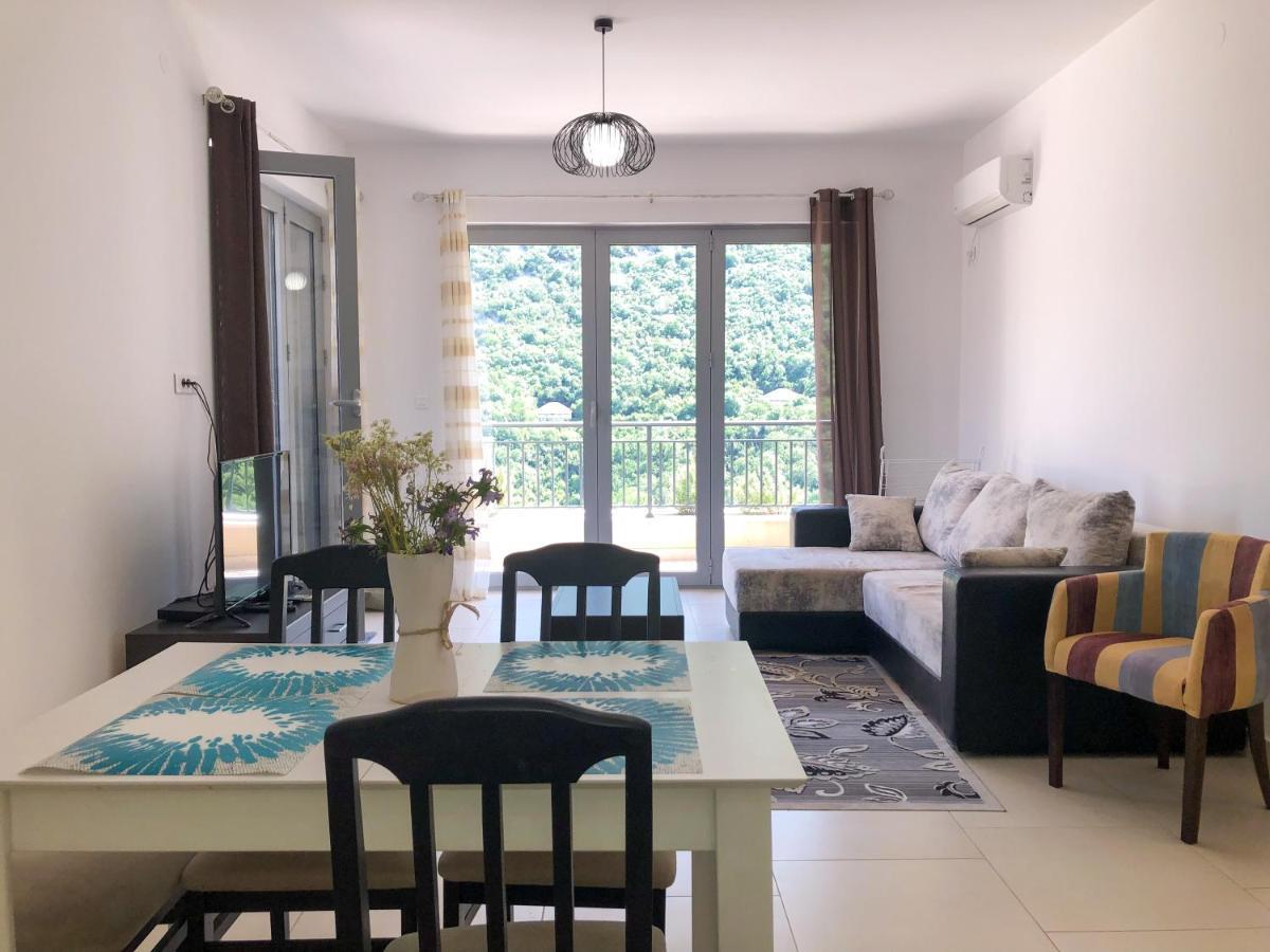 Lavender Bay Apartment D9 Donji Morinj Εξωτερικό φωτογραφία